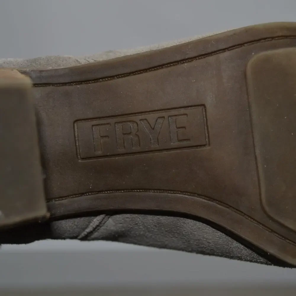 Frye Judith Double Zip Ankle Bootie Suede Leather Gray Size 9 - Picture 7 of 9
